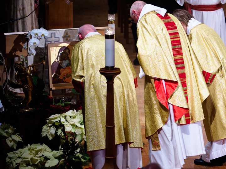 Slideshow image