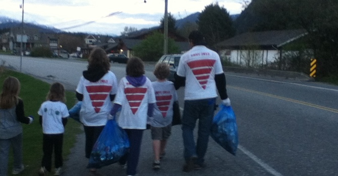 KONY 2012 Pitch It In April 20th image