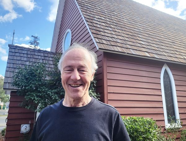 Howard's farewell lunch.