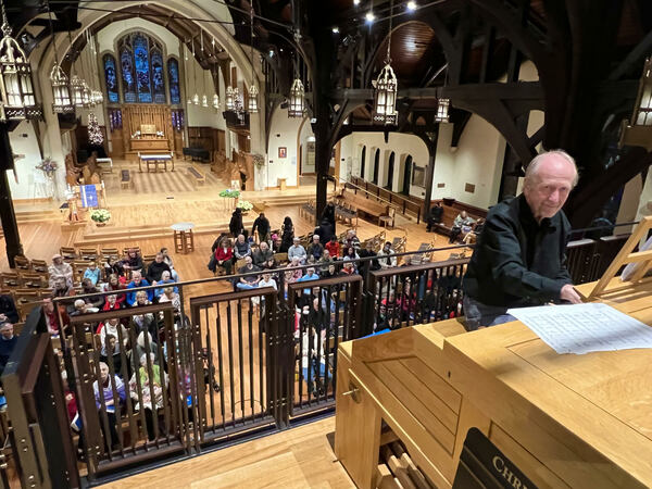 The Seasonal Joy of Carolfest