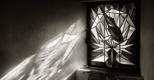 Through the Dark: A Lenten Retreat
