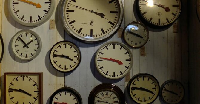 Daylight Saving Time Ends image