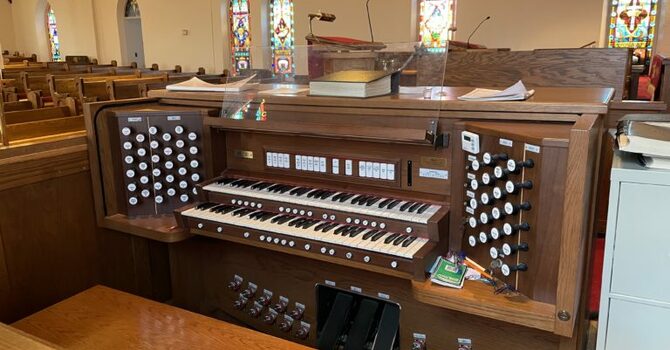 Organist/Piano Accompanist Needed (July 2022) image