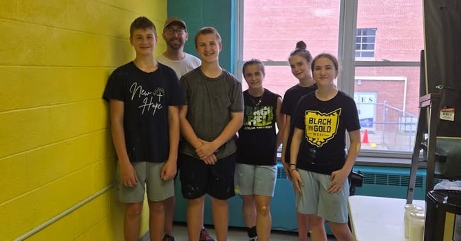 Praying Pelicans Missions image