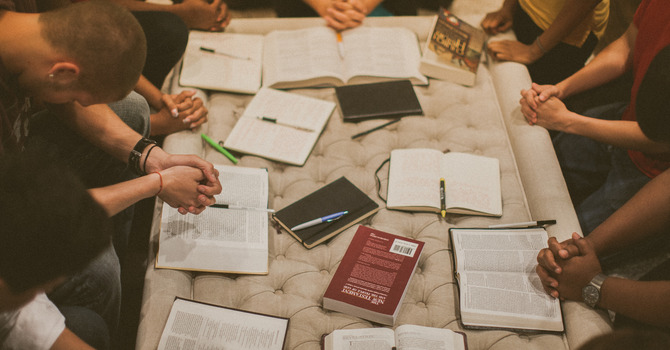 Bible Study Tuesday- Español