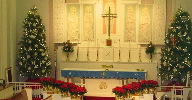 Christmas Eve Traditional Candlelight Service