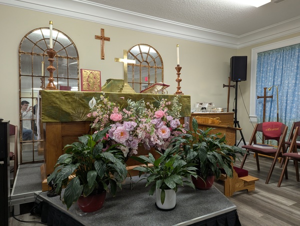 Altar Flowers August 10, 2025