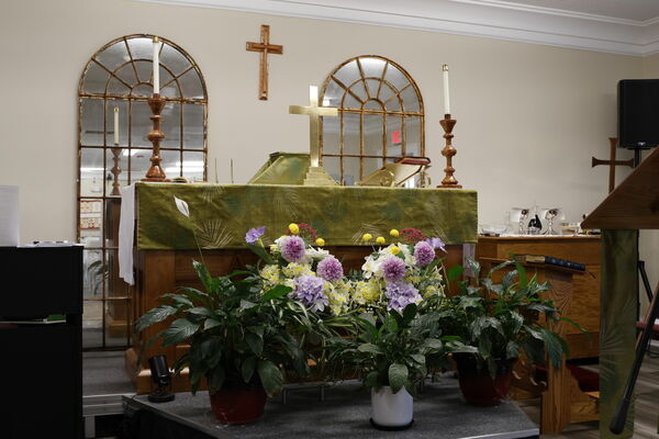 Altar Flowers August 17, 2025