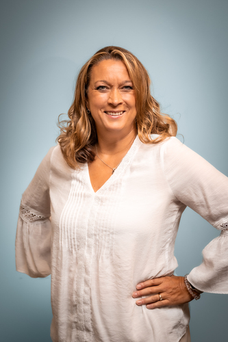 Christy Dixon