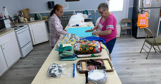 Women's Quilting image