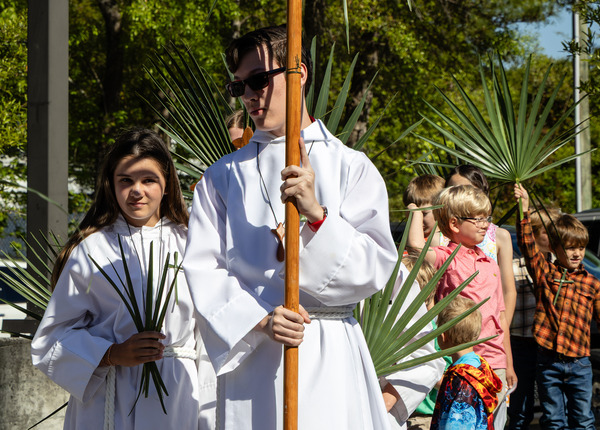 Celebrating the Ministries of our Acolyte Team