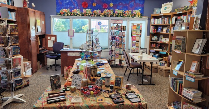 Bookstore/Library: Wisdom