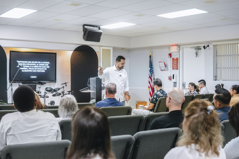 No Te Preocupes, Adora.