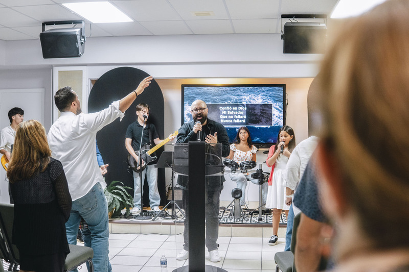 No Te Preocupes, Adora.