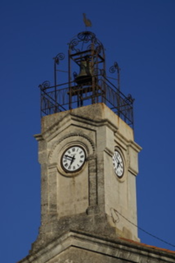 The clocks fall back ... standard time arrives