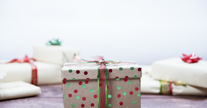 Singles White Elephant Gift Exchange & Lunch