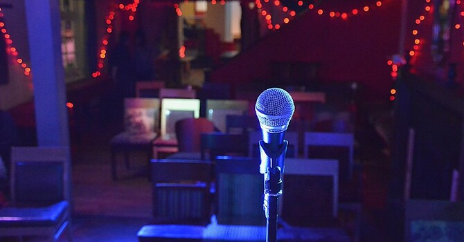 Karaoke Pub Nite