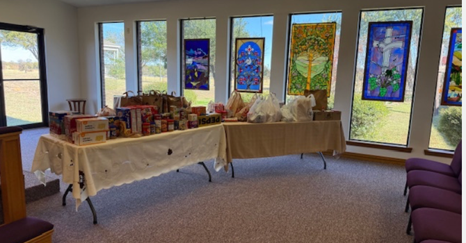 Resale Barn Food Drive image