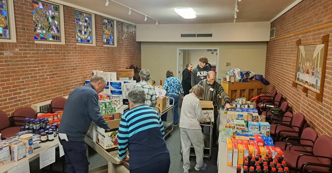 Helping our Neighbors image