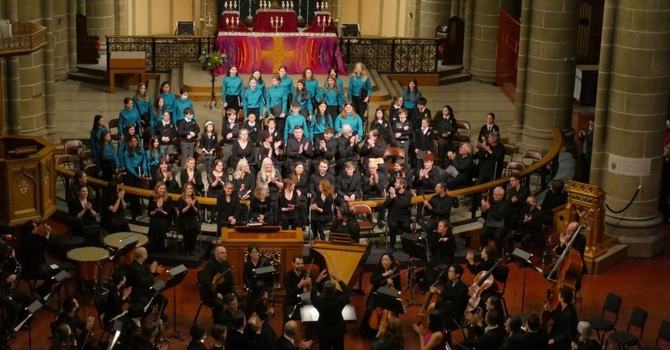 Victoria Symphony: Messiah by Candlelight