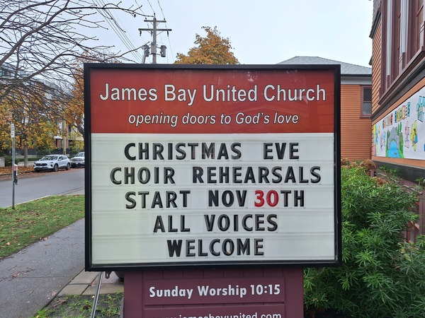 Experience the joy of singing on Christmas Eve!