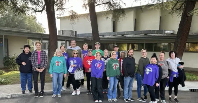 Decorate Rose Parade Floats