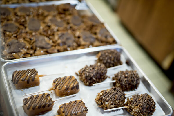 Y5 Holiday Bake Sale 