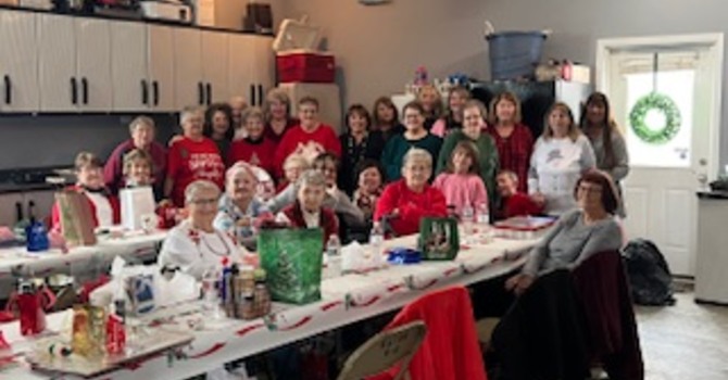 Ladies F5 Christmas 2025 image