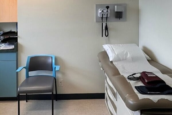 Support Dr. Kate and Saanich Peninsula Outreach Team