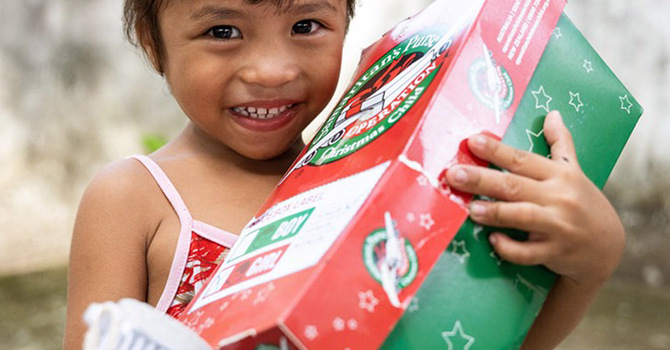 Operation Christmas Child Shoebox Giveaway