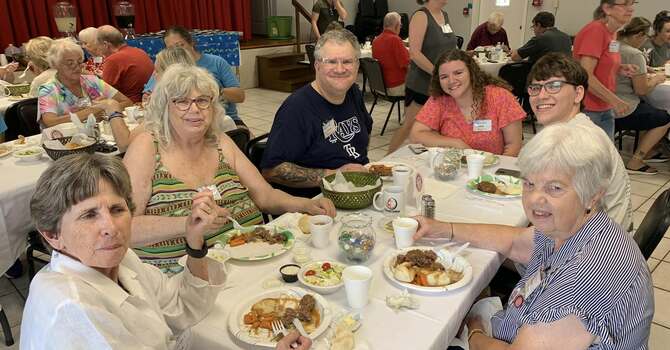 FREE Community Dinners
