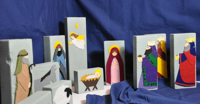 Family Nativity Service: 4pm Christmas Eve