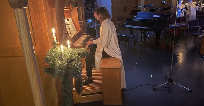 Christmas Eve Candlelight Service