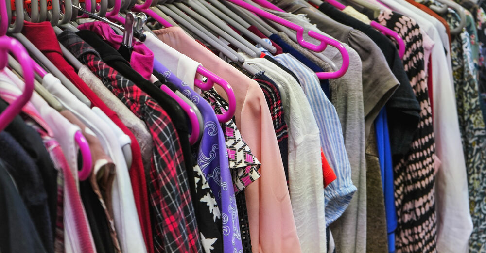 Glory Girls - Thrifting Saturday