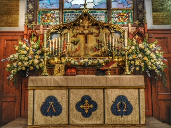 Holy Eucharist, Rite II