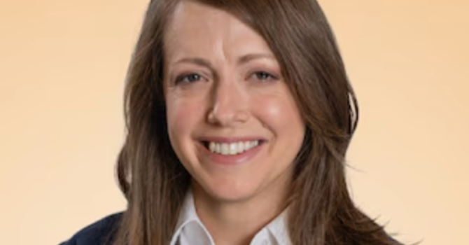 How a quantum physicist becomes a reverend image