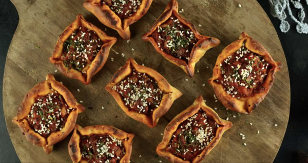 Singing, sfeehah and the priesthood of all believers