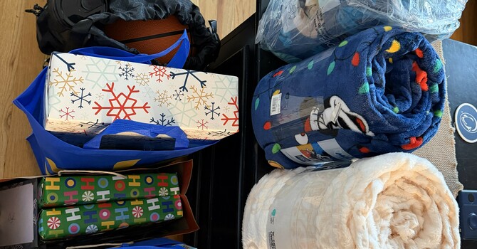 Women of Winslow UMC donate Christmas gifts to elementary school family image