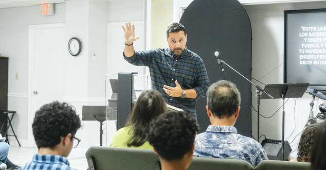 Sacrificio en Privado, Recompensa en Publico