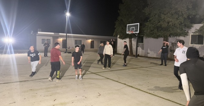 Men’s/Boys Hangout