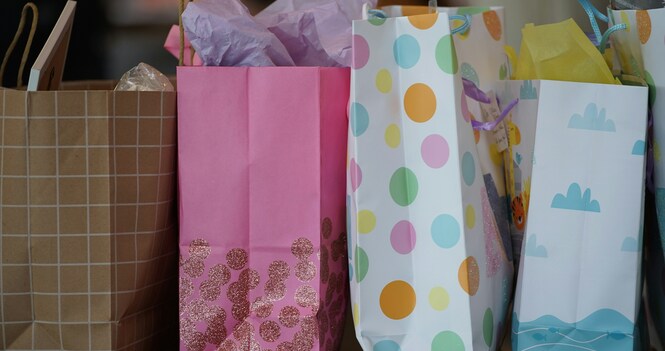 Nifty Thrifty Charity Shopping