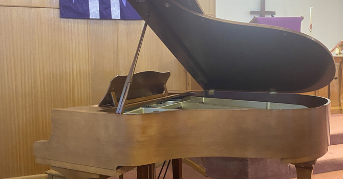 New Grand Piano image