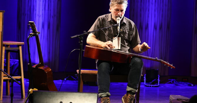 Joe Crookston in Concert