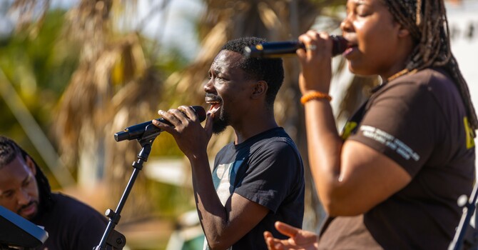 Service de Prière et de Louange