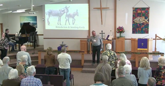 Pastor Frank announces his successor image