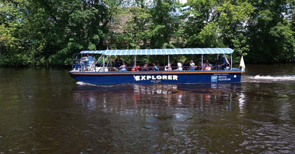 Family Boat Tour Black Stone Valley (RI)