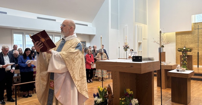 From Palm Sunday to Easter image