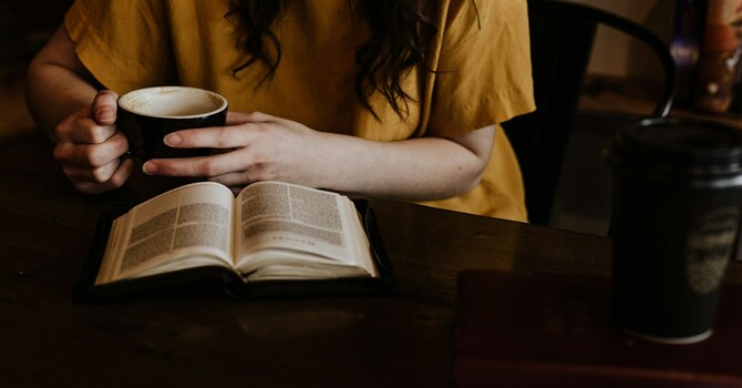 Esther/Ruth Women's Circle