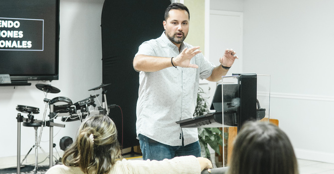 Rompiendo Maldiciones Generacionales