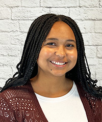 Reyna Simoongwe